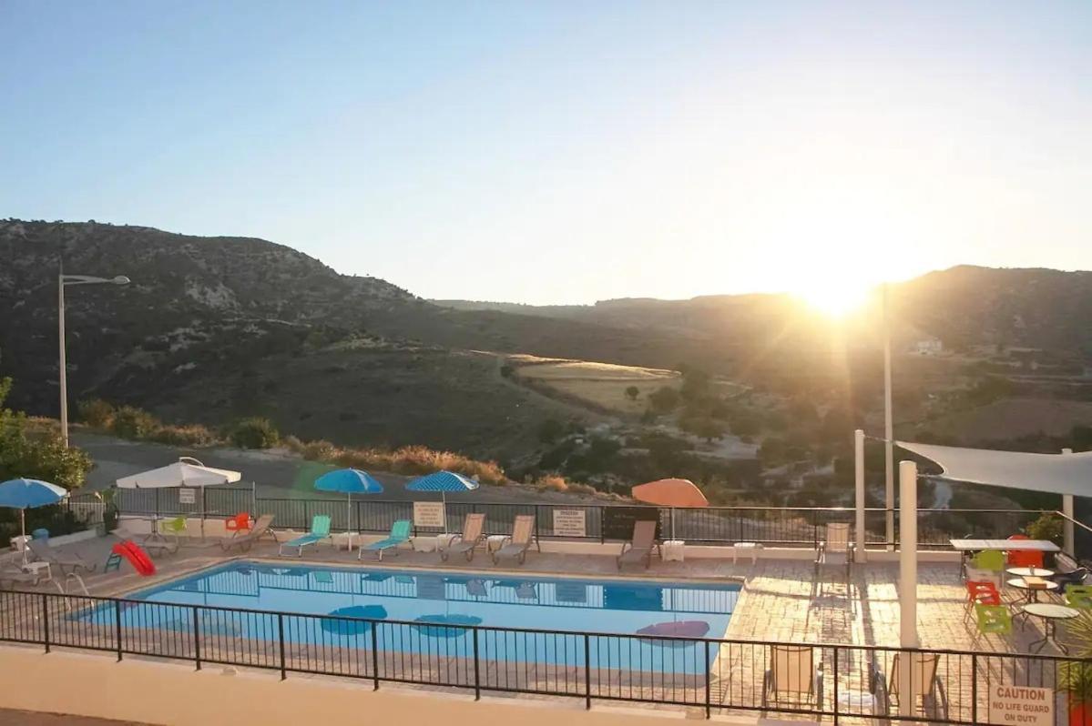 Panoramic Holidays - Deluxe 1 Peyia Exterior foto